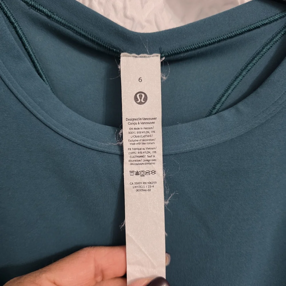 Lululemon Tank Top and Skort Set - Picture 3 of 9